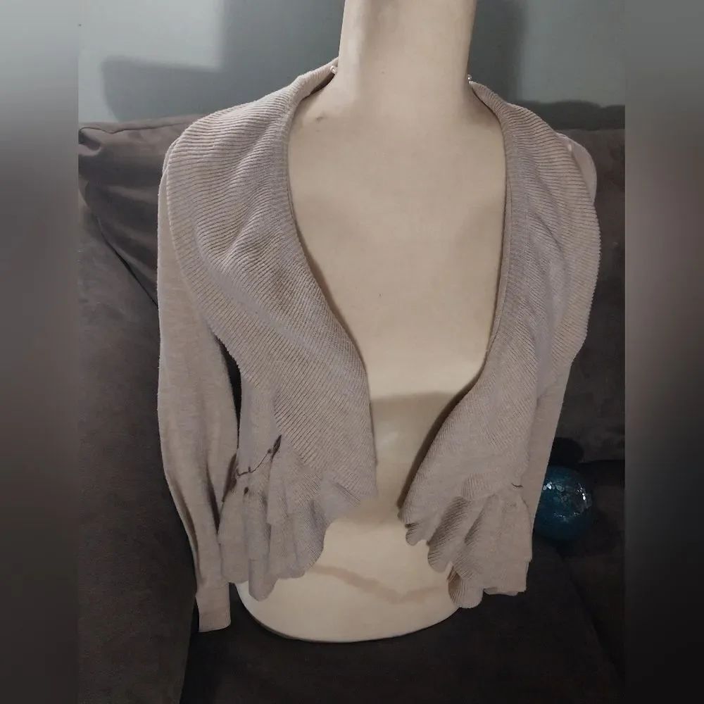 Elle Beige Knit Ruffle Shawl - Picture 2 of 5